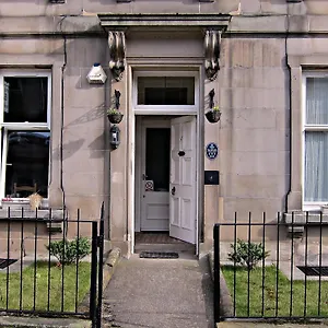 Mccrae's Bed and breakfast