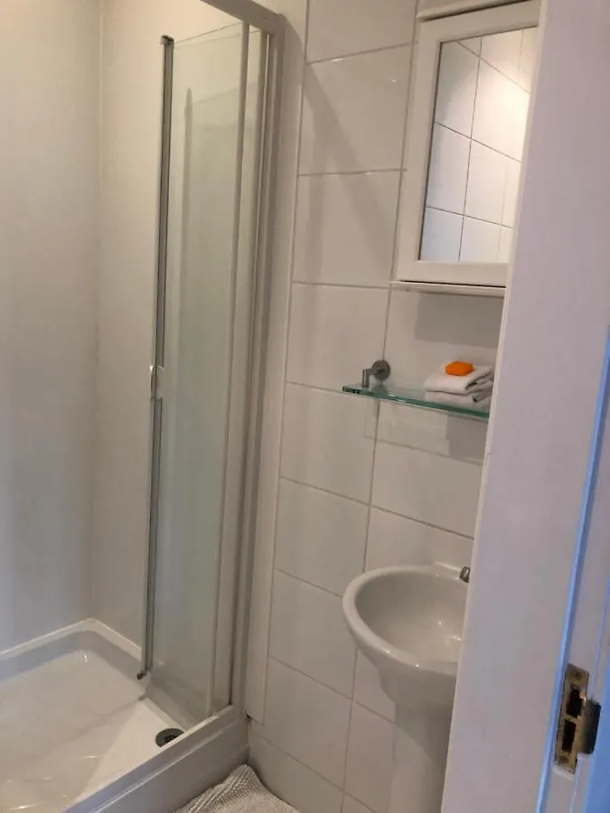 Bed & Breakfast Oleanders Bnb Edinburgh United Kingdom